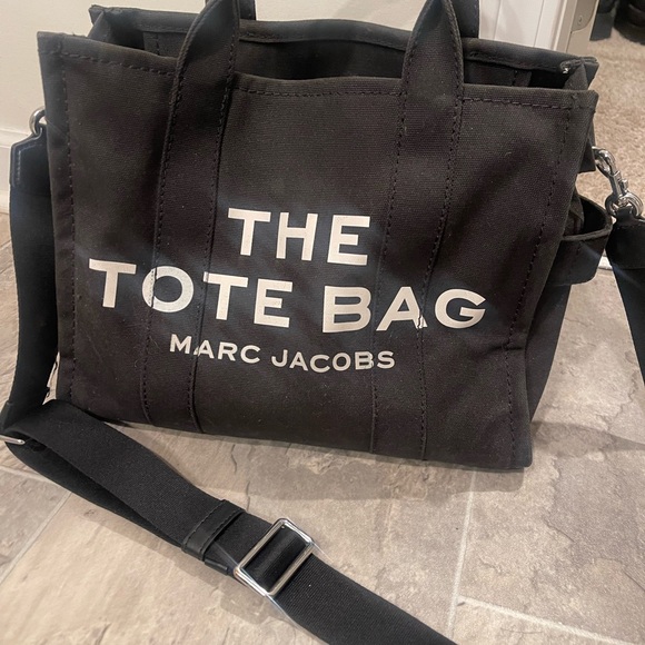Marc Jacobs Black“The Tote” Messenger Bag